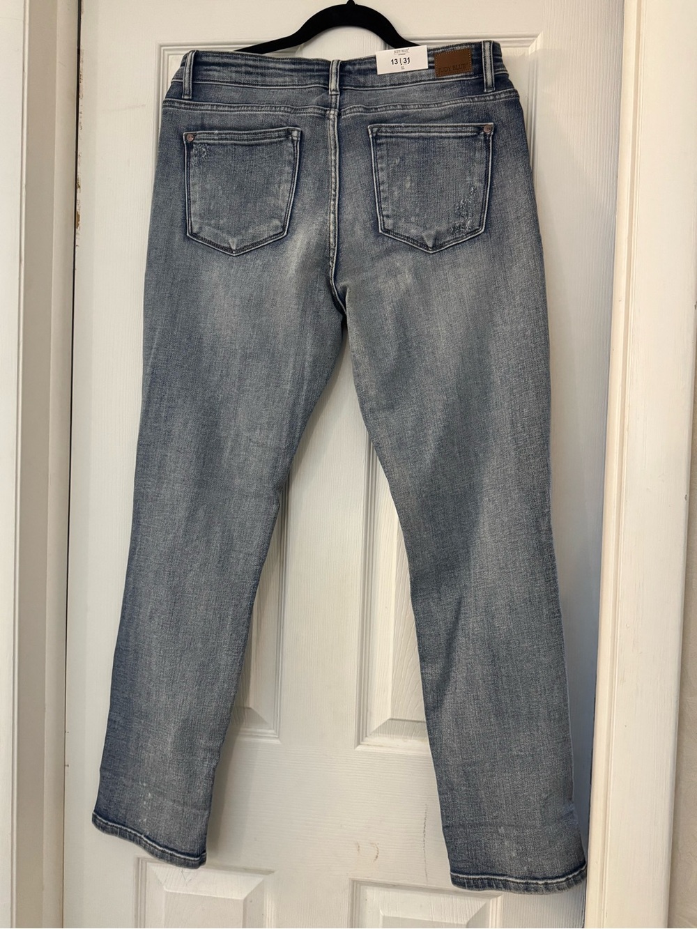 NWT Judy Blue Mid Rise Distressed Bleach Splatter Boyfriend Jeans 13/31 - Picture 3 of 3